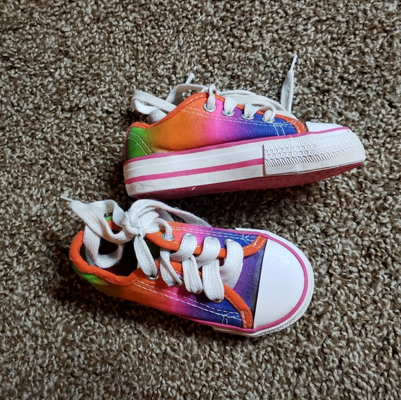 girls tie dye sneakers